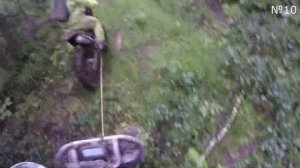 Лес. Мотоцикл. Буксир. Грязь