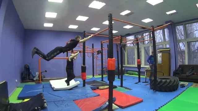 Воздушно-Силовые Элементы на Турнике 1-44 и Акробатические Связки на ПереКладине 2022. СКК "Вместе"