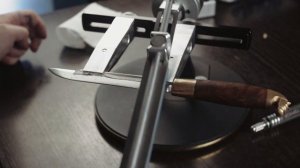 Заточка ножа финки под микроскопом. Как зажимать ромбовидные ножи в точилке для ножей Профиль К03.