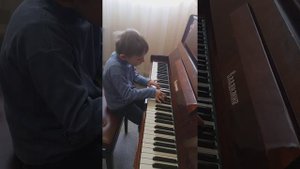 Пирсен "Мышка в мусорном ведре"