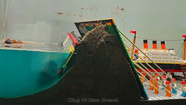 Mini Lego City Tsunami - Massive Failure of NEW LEGO Dam, Railway Collapse & Titanic Sinking смотреть онлайн