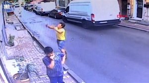 Подросток поймал выпавшего из окна двухлетнего ребенка