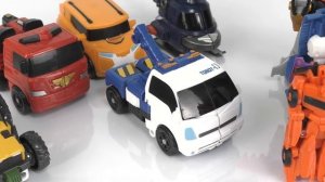 Кто круче -  Роботы или Тоботы? Игрушки Трансформеры.