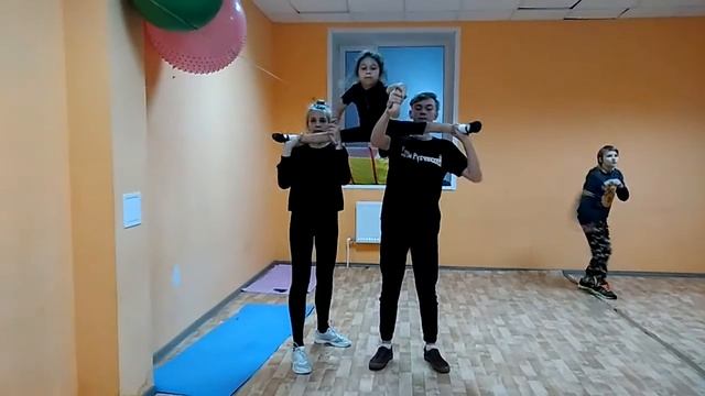 Мы уже знаем как изменится танцевально акробатический номер "Цирк" 5.01.2018 смотреть онлайн