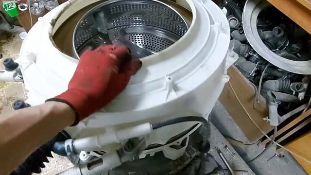 LG. Замена подшипника. 3 минуты смотреть онлайн