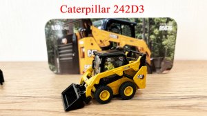 Колёсный мини-погрузчик Caterpillar 242D3