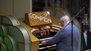 The last Performance of the Movieland Compton cinema organ. Newtownards