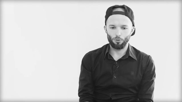 За рамкой. Антон Щеглов - об Индии, цирюльне "ЩеголЪ" и детском саде смотреть онлайн