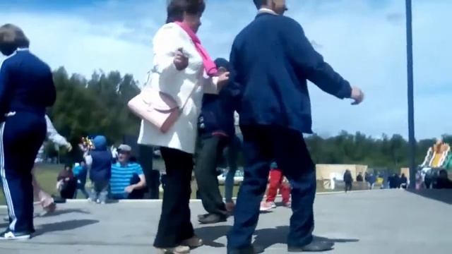 Бакалы. Сабантуй 2018. Эдуард и Черный Гарри рвут танцпол. смотреть онлайн