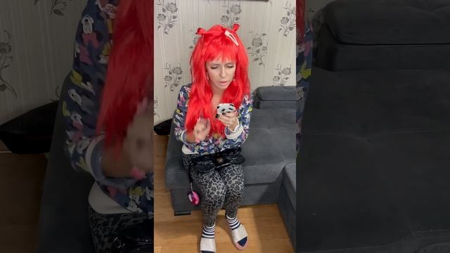 Света и Проклятая кукла хочет выгнать Подружек. Марк В ШОКЕ! смотреть онлайн