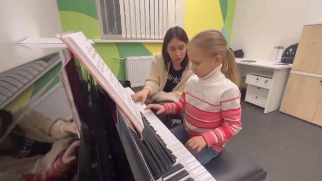 Работа над техникой в младших классах смотреть онлайн