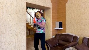 Nerf War SCP 303 vs Chacky Нерф Базука против SCP 303