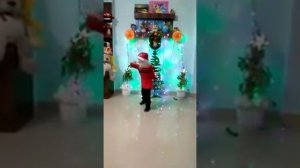 CHRISTMAS  DANCE ( crazy frog - jingle bells)