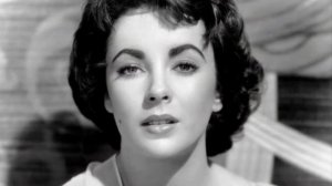 A CHARMING WOMAN “ELIZABETH TAYLOR”