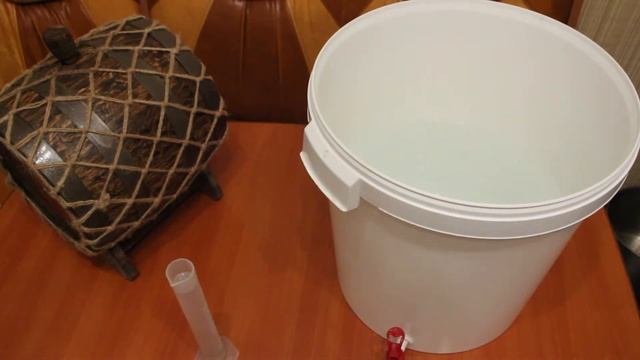 Первая заливка в дубовую бочку сортировку 51% для снятия агрессии. смотреть онлайн