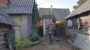 НАВОДИМ ПОРЯДОК В КУРЯТНИКЕ. ВЫРУБИЛИ ВСЮ ТРАВУ.