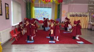 Танец портфель