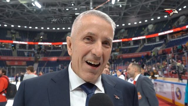 Хартли тренер авангарда. Боб хартли авангард. Главный тренер омского авангарда по хоккею. Боб хартли тренер. Хартли тренер авангарда.