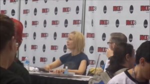 Gillian Anderson - Signing Sessions (Fan Expo Canada)