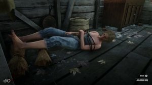 Rubita es sorprendida robando descalza dentro de casa - Red Dead Online