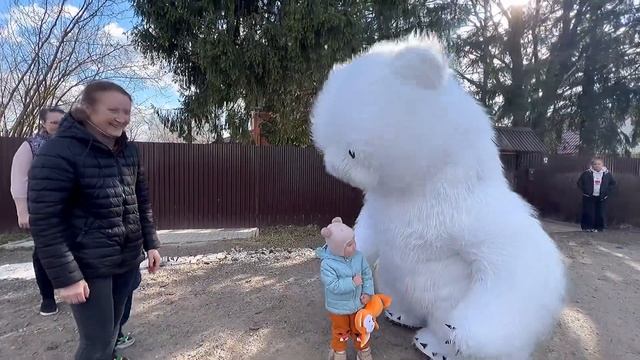 БЕЛЫЙ МЕДВЕДЬ ТАНЦУЕТ ДЛЯ ДЕТЕЙ