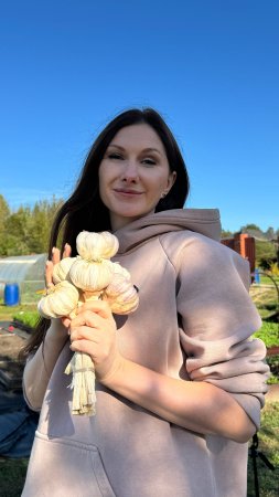 Готовим грядки под чеснок.