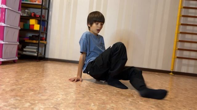 Six Step в брейк-дансе смотреть онлайн