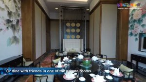 HUALUXE Hotel & Resort in Haikou, Hainan, China. A video review.