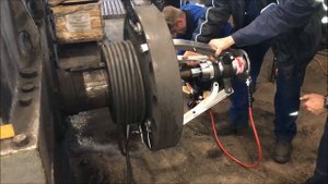 Демонтаж полумуфты с нагревом