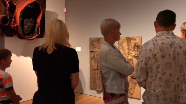 Magdalena Abakanowicz Heads 1973-1975, burlap and sisal rope смотреть онлайн