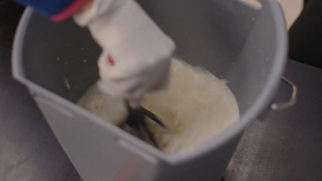 Разведение ЗЦМ для телят. смотреть онлайн