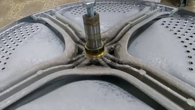 Ardo. Замена подшипника. 3 минуты смотреть онлайн