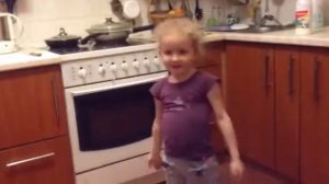 Песня маленькие елочки