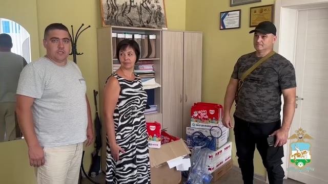 Канцелярские принадлежности школьникам из ДНР и ЛНР отправили полицейские Башкортостана
