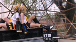 КОСПЛЕЙ ВОКАЛОИДЫ ПЕРВЫЙ РАЗ ФОТОСЕССИЯ. ЛЕН, РИН И ХАТСУНЕ МИКУ КОСПЛЕЙ