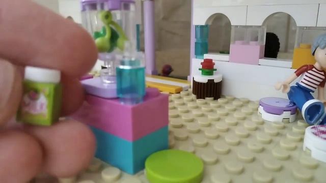 Lego Friends | Fresh Bar 🧃 смотреть онлайн