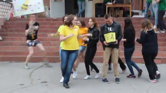 Визитка "Пчёлки" смотреть онлайн