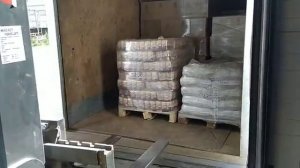 ГАЗПРОМБАНК передал на благотворительность  5 тон еды!  Бесплатно! / Добрые дела!