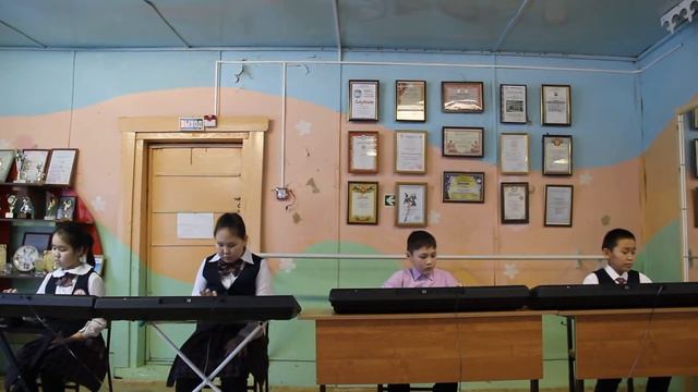 Ансамбль на синтезаторе. Чарующие звуки Якутии