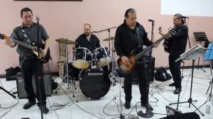 Grupo El Amor- Everybody's Trying to Be My Baby/The Beatles (cover)