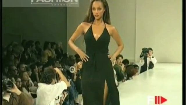 Tyra Banks On The Runway - Michael Kors 1995 Spring/Summer