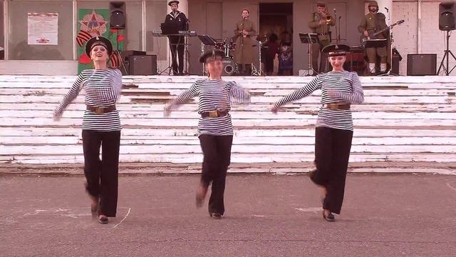 9 Мая - День Победы. Песни и танцы военных лет