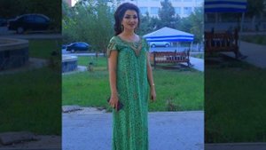 Сабринаи Назри 2022 Биография