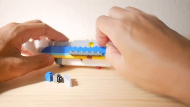 Building a simple LEGO AirPlane using Classic 10696 (レゴ：飛行機の作り方) смотреть онлайн