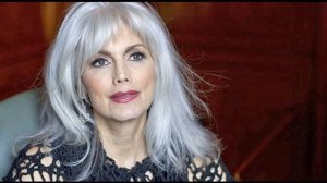 ♥ Emmylou Harris, L. Ronstadt, D. Parton - To Know Him Is To Love Him (extended version)