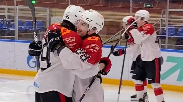 ПЕРВЫЕ СЕКУНДЫ ПОСЛЕ ВЫХОДА В ФИНАЛ КУБКА ХАРЛАМОВА | «Омские Ястребы» забрали 3-ю победу | Плей-офф