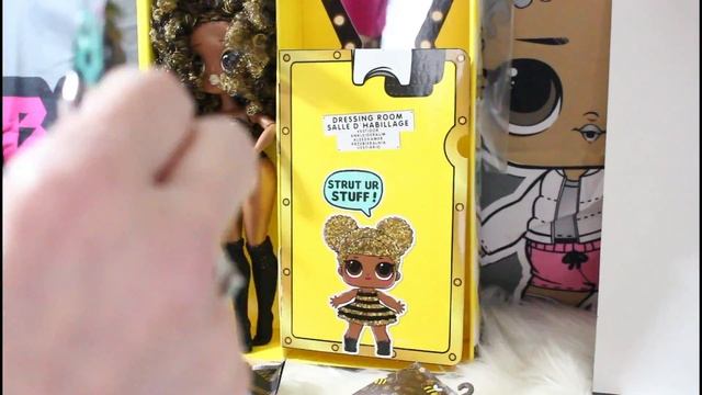 LOL Surprise OMG Fashion Dolls Opening! Royal Bee, Swag смотреть онлайн