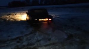 ШКОЛЬНИК КАТАЕТСЯ НА ВАЗ 2106 / ДРИФТ