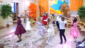 Осенний танец - Детский сад Сказка (г. Лобня) - группа МишельКи (Mishel-Kids)