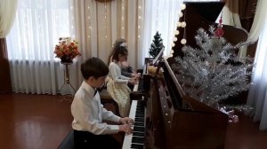 М.Бобер "Матадор". Виконує фортепіанний дует Ніколаєнко Ігор, Морозова Емілія. Викладач Темнова І.В